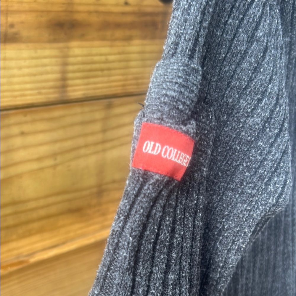 Gray Ribbed Men's Sweater - Picture 4 of 5